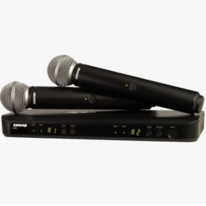 Shure BLX288E / SM58-M17 Système comprenant 1 récepteur double BLX88 et 2 émetteurs à main BLX2 / SM58 (662-686 MHz)
